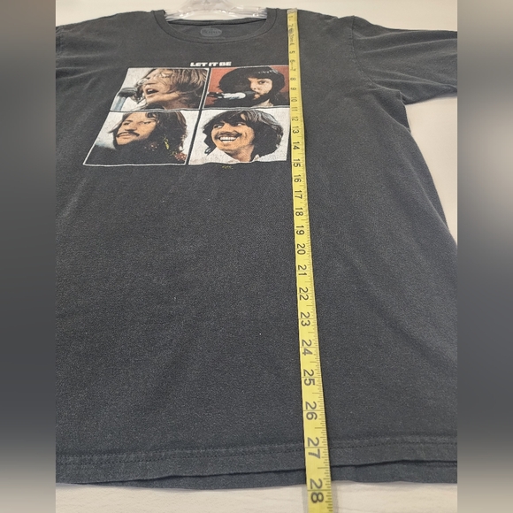 The Beatles Men's Black Band Graphic Tee Shirt Regular Fit Short Sleeve, sz LG - Picture 6 of 8
